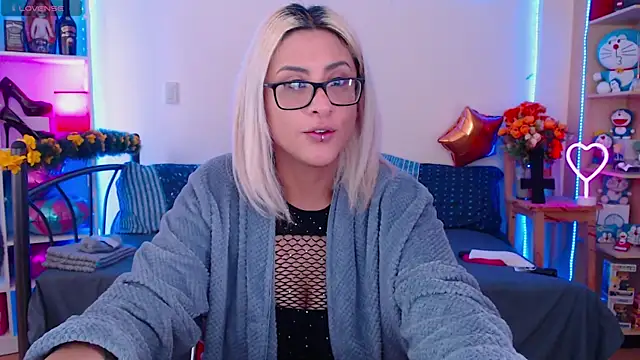 Annie p online show from 11-15-25, 10:03