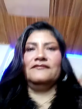 Snapshot of salomexlove_20 chatting on 04-21-26, 01:07 salomexlove 20 online show from 04-21-26, 01:07