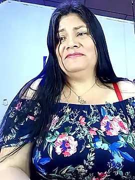 Snapshot of salomexlove_20 chatting on 09-12-25, 01:11 salomexlove 20 online show from 09-12-25, 01:11