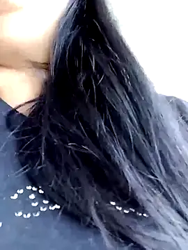 Snapshot of salomexlove_20 chatting on 03-09-25, 01:15 salomexlove 20 online show from 03-09-25, 01:15