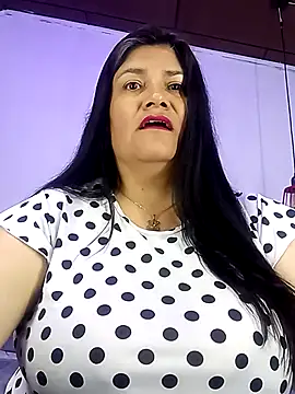 Snapshot of salomexlove_20 chatting on 09-17-25, 11:45 salomexlove 20 online show from 09-17-25, 11:45