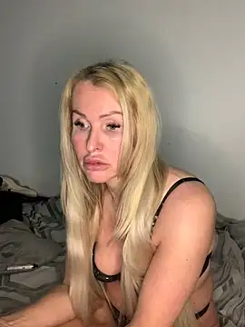 Snapshot of modeljadeelee chatting on 02-06-25, 12:11 modeljadeelee online show from 02-06-25, 12:11