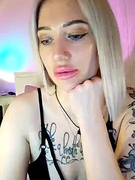 Snapshot of Fuck-Gina chatting on 05-05-26, 09:29 Fuck-Gina online show from 05-05-26, 09:29