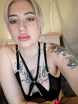 Snapshot of Fuck-Gina chatting on 07-08-26, 07:03 Fuck-Gina online show from 07-08-26, 07:03