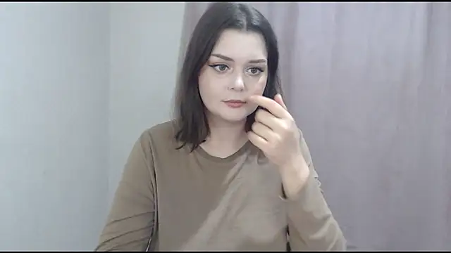 ohhhMie online show from 12-21-25, 05:14