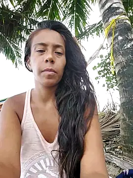 Snapshot of Luna-Natural chatting on 10-16-25, 05:32 Luna-Natural online show from 10-16-25, 05:32