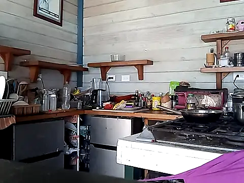 Snapshot of Luna-Natural chatting on 03-21-25, 02:51 Luna-Natural online show from 03-21-25, 02:51