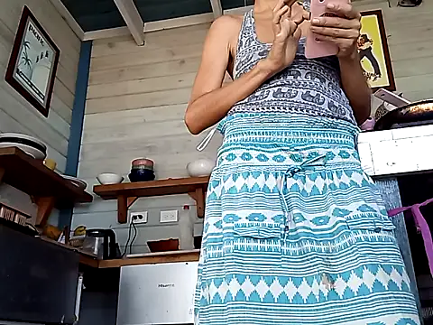 Snapshot of Luna-Natural chatting on 03-18-25, 03:55 Luna-Natural online show from 03-18-25, 03:55