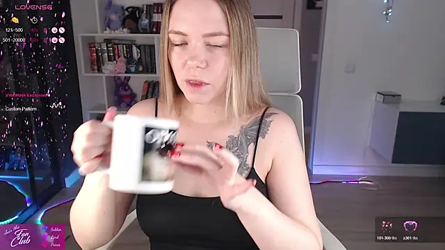 Emma Bryan online show from 01-16-26, 03:16