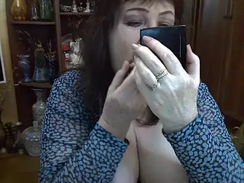 Snapshot of ElenaZed chatting on 06-09-26, 09:43 ElenaZed online show from 06-09-26, 09:43