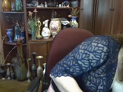 Snapshot of ElenaZed chatting on 04-29-26, 07:45 ElenaZed online show from 04-29-26, 07:45