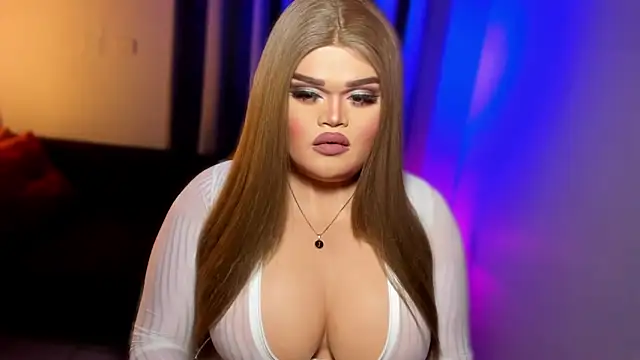 Snapshot of KarolinaThompson chatting on 03-16-25, 10:22 KarolinaThompson online show from 03-16-25, 10:22