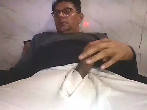 Snapshot of Kumarjay330 chatting on 02-06-26, 06:04 Kumarjay330 online show from 02-06-26, 06:04