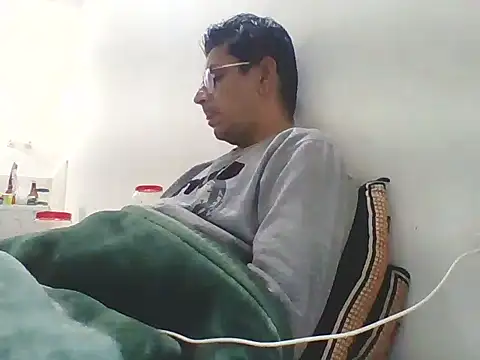 Snapshot of Kumarjay330 chatting on 11-08-25, 02:31 Kumarjay330 online show from 11-08-25, 02:31