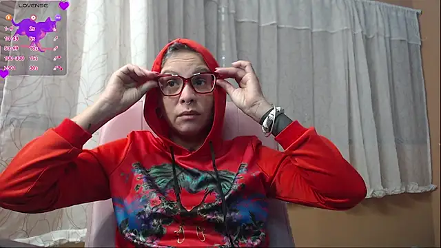 Snapshot of moon_cat85 chatting on 06-22-26, 12:02 moon cat85 online show from 06-22-26, 12:02