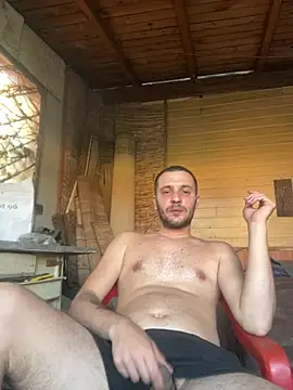 Snapshot of AlexandruUK chatting on 06-08-26, 04:40 AlexandruUK online show from 06-08-26, 04:40