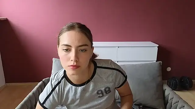 Snapshot of RubyRubin chatting on 09-09-25, 02:04 RubyRubin online show from 09-09-25, 02:04