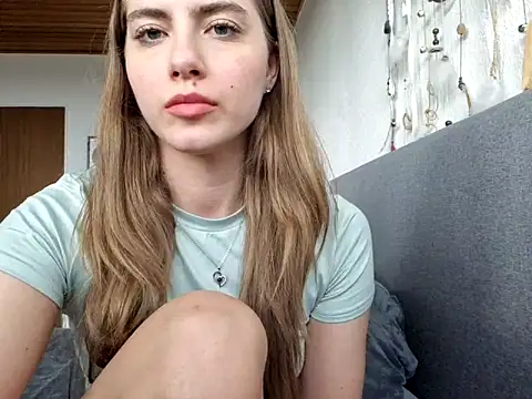 Snapshot of RubyRubin chatting on 03-01-25, 02:44 RubyRubin online show from 03-01-25, 02:44
