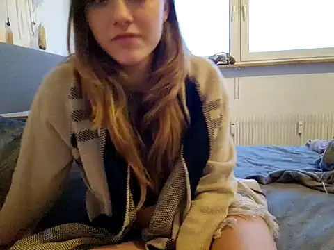 Snapshot of RubyRubin chatting on 12-17-24, 02:55 RubyRubin online show from 12-17-24, 02:55
