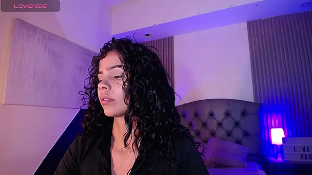 Snapshot of ximena_diaz chatting on 03-19-25, 09:37 ximena diaz online show from 03-19-25, 09:37