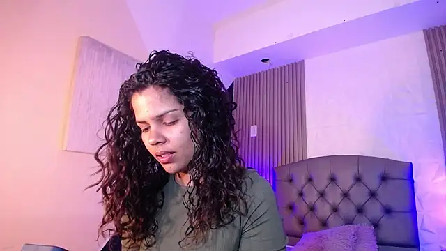 Snapshot of ximena_diaz chatting on 02-20-25, 08:47 ximena diaz online show from 02-20-25, 08:47