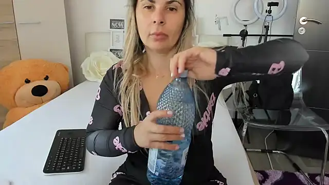 sweetemy4u online show from 09-30-25, 08:42