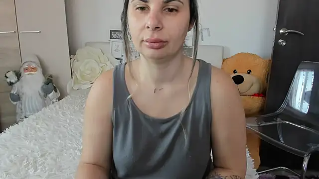 sweetemy4u online show from 02-25-26, 07:19