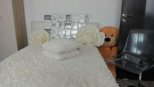 sweetemy4u online show from 04-07-26, 09:00