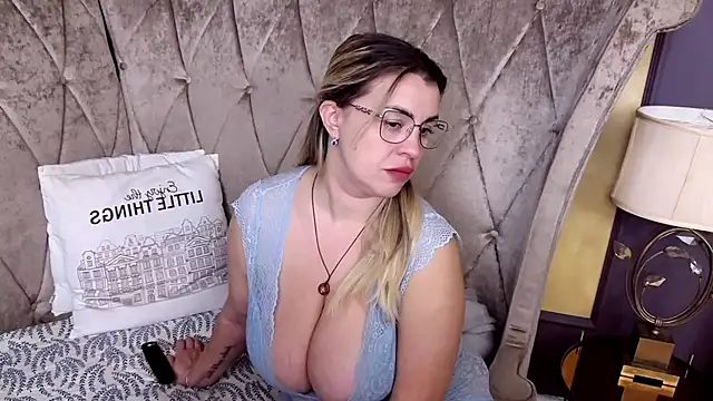 BustyGizelle online show from 02-23-26, 09:37