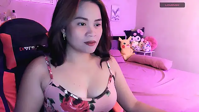 Snapshot of yenyen_ chatting on 04-20-26, 02:25 yenyen online show from 04-20-26, 02:25