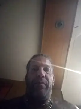 Snapshot of trucker1979 chatting on 07-23-26, 07:10 trucker1979 online show from 07-23-26, 07:10