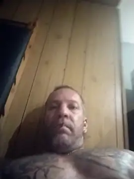 Snapshot of trucker1979 chatting on 05-18-26, 04:01 trucker1979 online show from 05-18-26, 04:01