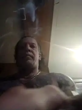 Snapshot of trucker1979 chatting on 05-03-26, 04:17 trucker1979 online show from 05-03-26, 04:17