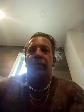 Snapshot of trucker1979 chatting on 07-08-26, 05:35 trucker1979 online show from 07-08-26, 05:35