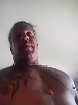 Snapshot of trucker1979 chatting on 07-12-26, 05:03 trucker1979 online show from 07-12-26, 05:03