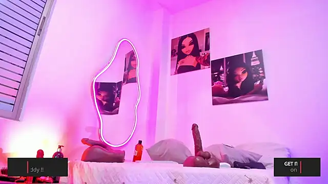 Snapshot of Ariana_lopezz chatting on 09-16-25, 04:24 Ariana lopezz online show from 09-16-25, 04:24