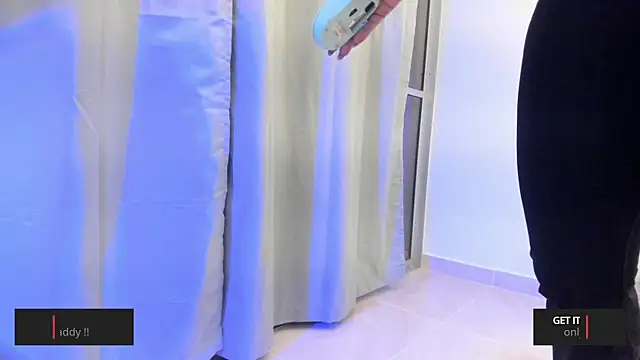 Snapshot of Ariana_lopezz chatting on 10-01-25, 11:30 Ariana lopezz online show from 10-01-25, 11:30