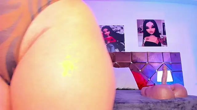 Snapshot of Ariana_lopezz chatting on 03-01-25, 12:45 Ariana lopezz online show from 03-01-25, 12:45