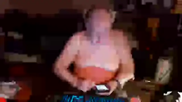 Snapshot of Toastir chatting on 03-07-26, 03:39 Toastir online show from 03-07-26, 03:39