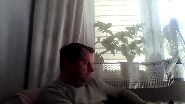 Snapshot of grzes19763 chatting on 04-28-26, 09:24 grzes19763 online show from 04-28-26, 09:24