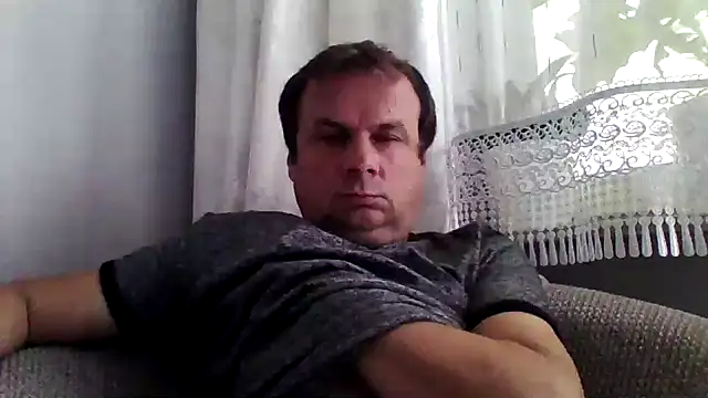 Snapshot of grzes19763 chatting on 06-03-26, 10:38 grzes19763 online show from 06-03-26, 10:38