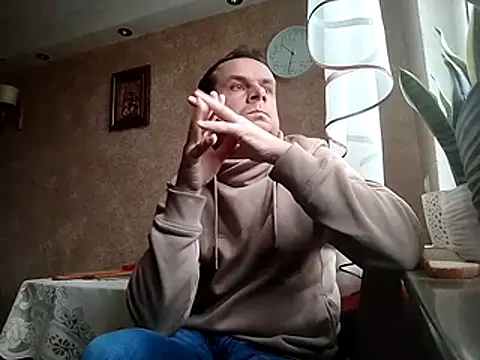 grzes19763 online show from 10-23-25, 08:35