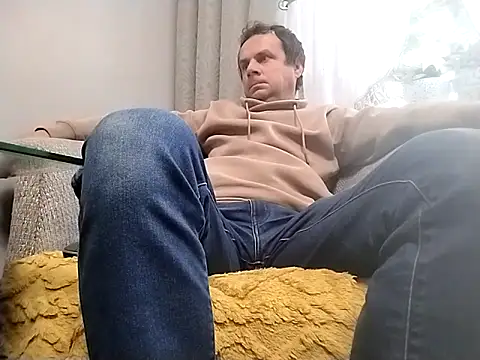 grzes19763 online show from 09-30-25, 08:42