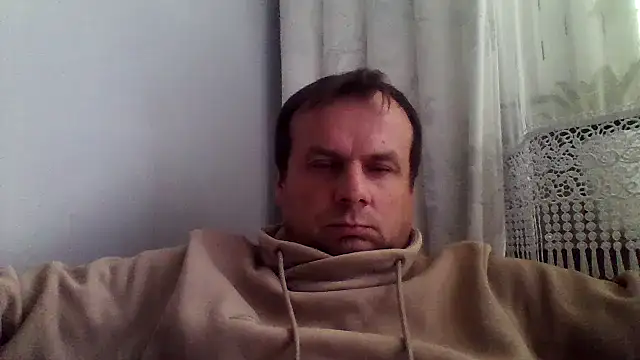 Snapshot of grzes19763 chatting on 05-13-26, 08:32 grzes19763 online show from 05-13-26, 08:32