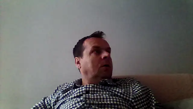 Snapshot of grzes19763 chatting on 04-05-26, 04:13 grzes19763 online show from 04-05-26, 04:13