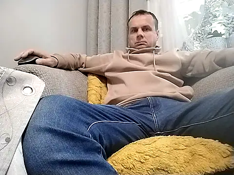 grzes19763 online show from 10-10-25, 07:31