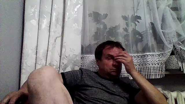 Snapshot of grzes19763 chatting on 05-31-26, 07:58 grzes19763 online show from 05-31-26, 07:58