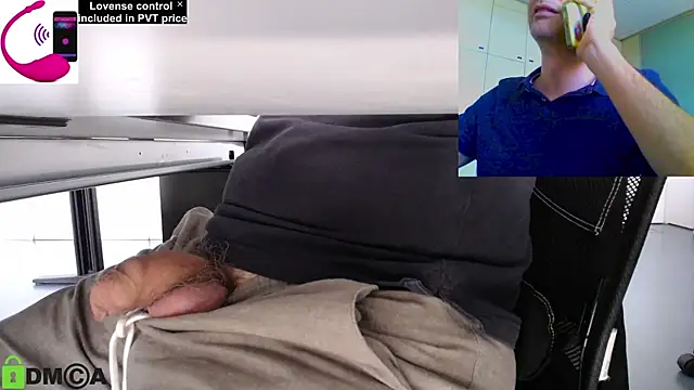 Snapshot of pliko chatting on 06-12-26, 11:52 pliko online show from 06-12-26, 11:52