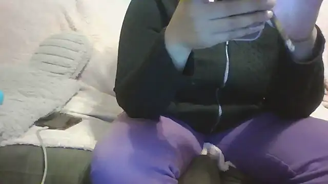 beautylovess online show from 10-22-25, 11:14