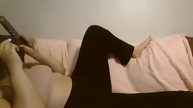 beautylovess online show from 11-13-25, 04:44